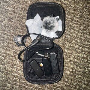 Wireless microphone for iPhone
